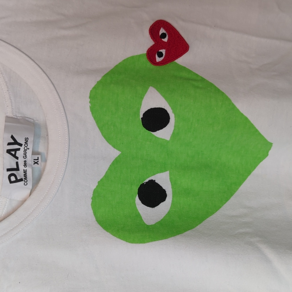 Comme Des Garcons PLAY Men's White T-Shirt